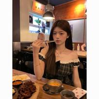 Women Off-Shoulder Lace Trim Plaid Top S juoda
