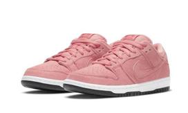 SB Dunk Low Rožinis paršelis 43 EU ryškiai rožinė