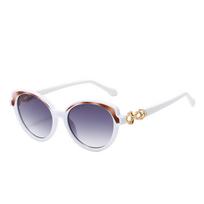 New Luxury Gradient Cat Eye Women Sunglasses 2025 Brand Jelly Color Personality Frame Design Simple Casual Men Sun Glasses UV400 as  picture