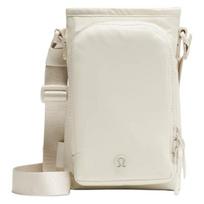 Lululemon vandens butelis 2L Atidaromas spaudimu Daugiafunkcinis nailoninis peties rankinė per petį Unisex Aksesuarai Šviesiai dramblio kaulo LU9BO7S-033454 Light Ivory White/LTIV