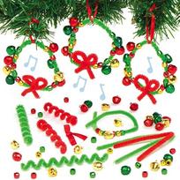 "Baker Ross AX503 Jingle Bell Christmas Wreath Decorations" amatų rinkinys vaikams - 5 dalys, šventiniai kūrybiniai rinkiniai ir amatų reikmenys, skirti amatams ir puošybai per Kalėdas
