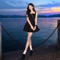 Black waist pinch dress women's summer new huge good-looking and thin suspender skirt summer a word small skirt S