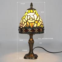 Mažos stalinės lempos dekoravimo miegamasis Retro vitražas Šviesi Tiffany stiliaus keturlapių dobilų rožės gėlių dizainas 8 colių kambarys