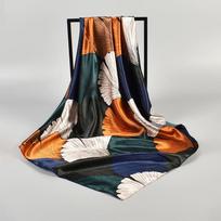 90*90cm Madingi skaros Moteriška skara Spausdinta šilko satino hidžabas Moteriška bandana Prabangaus prekės ženklo kvadratinė moteriška bandaną Foulard šalikas 90x90cm