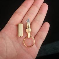 Mini kapsulinis kišeninis peilis