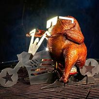 Motociklo formos alaus skardinės vištienos kepimo grotelės Nerūdijančio plieno Biker vištienos stovas Juokingas BBQ įrankis kepimui keptos vištienos Riteris