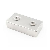 Magnes Neodymowy Płytkowy Z Otworami Na Wkręt 40X20X10Mm Prostokątny Hunter
