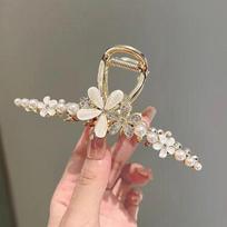 Exquisite Rhinestone Flower Hair Claw Korean Sweet Shark Clips Hairpin Female Hair Accessories For Girl Gifts A1