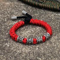 Šiaurės runų karoliukų apyrankė vyrams Vikingų pintas paracord virvės apyrankė Rankų darbo Lauko Amuletas Apyrankė Išgyvenimo Aksesuarai raudona
