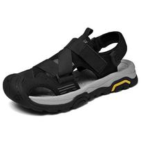 Fashion Men's Breathable Sandals Lightweight Outdoor Sport Sandals Anti-collision Toe Male Beach Shoes Non-Slip Sunnmer Magic Glue Flats 38 juoda