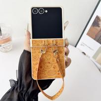 Wrist Strap Leather Cartoon Phone Case for Samsung Galaxy Z Flip 7 FE 6 5 4 3 ZFlip7 ZFlip6 Hard Shell Hinge Protection Cover Galaxy Z Flip7 geltona