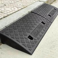 1 vnt. Bordiūro rampos 50x27x7cm Nešiojama bordiūro rampa, Atspari apkrovai slenksčio rampa, Bordiūro rampa, tinkama durų angai, vežimėliui, dviračiui