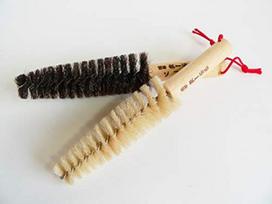 A trial set of two Corona Killer finger brushes black horsehair and one white that effectively cleans between your Also known as a finger Ideal for