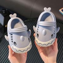 Kids Shark Design Shower Slippers Lightweight Non Slip Soft Sole Bath Shoes Adjustable Strap Comfortable Fit Toddler Water Shoes 150 mėlyna