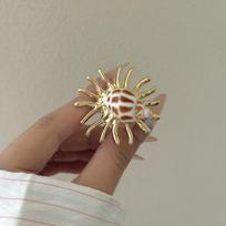 Gold-Tone Plated Finish Hermit Crab Statement Ring Conch Shell Wrap Ring  Music Festival Outfit Style 2