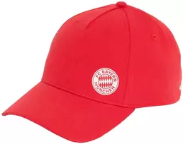Kepurė su snapeliu adidas FC Bayern Munich Essentials raudona IA2333 (Dorośli M/L)
