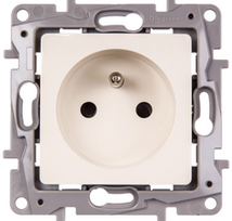 Legrand 664636 NILOE Viengubas lizdas su/be 16A IP20 su žaliuzėmis, kreminės spalvos 664636