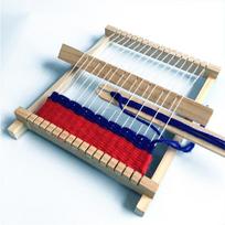 „Pasidaryk pats“ rankomis mezgami mediniai stakliniai žaislai Vaikų audimo mašina Interlectural Development Technology DIY loom