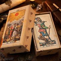 78 Dvigubo reljefo kortelės 12*6cm Tarot Soprafino 1830 Senovinis itališkas Tarot kaladė standžioje dėžutėje, Istorinė reprodukcija įvairiaspalvis