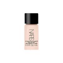 Nars Šviesą atspindintis pažangus odos priežiūros pagrindas, mėginukas #L1.5 4ml