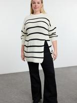 TRENDYOL PLUS SIZE Moteriškas megztinis
