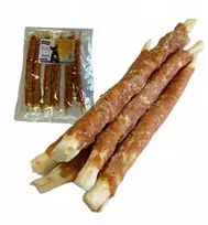 Hau&Miau „Woof & Miau Pausesnack“ šunų skanėstas, odinis pagaliukas, įvyniotas į vištieną, 30 cm, skersmuo 2,5 cm, 500g