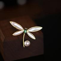 Pearl Dragonfly Brooch High-End Female Brooch Pin Design Sense Sweater Accessories High-End Sense Niche Exquisite Women'S black