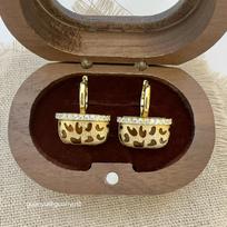 New Stylish Zircon Bag Ear Cuffs: Women's Fashion, Light Luxury, High-End, Versatile, and Trendy Earrings.