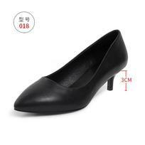 Elegantiški moteriški aukštakulniai Madingi smailūs stiletos Moteriški batai Natūrali oda Stiuardesės Viešbučio Profesionali Juodi Darbiniai Batai 34 black