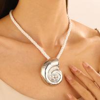 New Beach Style Conch Necklace Black Braided Rope Vacation Style Conch Style Exaggerated Collarbone Chain Women's Jewelry