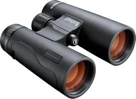 "Bushnell Engage" 10x42 mm universalus žiūronas. BEN842. Pridedamas dėklas ir dirželis. Aukštos kokybės dielektrinės prizmės danga, praleidžianti 92 % šviesos. Bak-4 stogo prizmės
