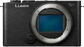 "Panasonic Lumix DC-S9E-K" beveidrodis viso kadro fotoaparatas, "Open Gate Vlogging", 24,2 MP, 6K/4K, 779 taškų PDAF, vaizdo stabilizavimas, LUT, 180° lankstus monitorius, 5 GHz "Wi-Fi", juodas, fotoaparato korpusas