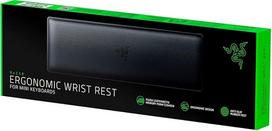 "Razer" ergonominė riešo atrama mini klaviatūroms: Neslystančios guminės kojelės: pliušinė dirbtinės odos pagalvėlė iš atminties putų - neslystančios guminės kojelės