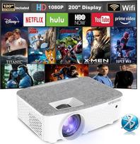 "Wi-Fi" projektorius su 120 colių ekranu, 7500 liumenų WLAN "Bluetooth" palaikomas 1080P vaizdo įrašas, su "HiFi" garsiakalbiu, suderinamas su "Fire Stick", išmaniuoju telefonu, planšetiniu kompiuteriu