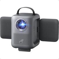 Išmanusis namų kino projektorius "Anker soundcore Nebula P1i", 1080p Full HD, 380 ANSI liumenų, "Wi-Fi" ir "Bluetooth", atlenkiamas dizainas, "Google TV", automatinis fokusavimas, geometrijos korekcija, visiškai stiklinis objektyvas ir garsiakalbis