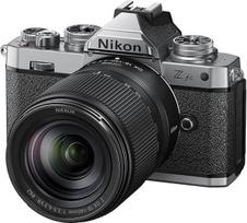 Nikon Z fc rinkinys Z DX 18-140 mm 1:3.5-6.3 VR (20,9 MP, OLED vaizdo ieškiklis su 2,36 mln. taškų, 11 fps, hibridinis AF su fokusavimo asistentu, ISO 100-51 200, 4K UHD vaizdo įrašas)