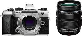 OM SYSTEM OM-5 Mark II MFT fotoaparatas su M.Zuiko Digital ED 12-40mm F2.8 PRO II, 20MP Live MOS jutikliu, 5 ašių vaizdo stabilizavimu, IP53 apsauga nuo atmosferos poveikio, 50MP rankiniu būdu filmuojama didelės raiškos nuotrauka, sidabrinės spalvos