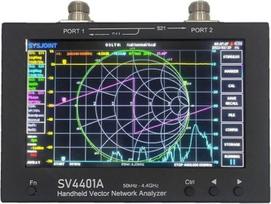 ZYWUOY SV4401A Vector Netzwerkanalysator, 50 kHz-4,4 GHz VNA mit 17,8 cm Touch-LCD und 100 dB Dynamikbereich, tragbarer RF-Tester für Antennenkabelmessung