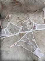Seksualus apatinis trikotažas itin plonas permatomas tinklinis siuvinėjimas plieninis lankelis nuo nusmukimo didelė krūtinė mažas surinkimas liemenėlės komplektas S balta