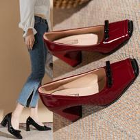 Celebrity small fragrant style burgundy small bow square head Mary Jane single shoes banquet sweet splicing thick heel wedding shoes women 34 raudona
