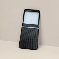 For Motorola Razr 50 Ultra Case Hard PC carbon fiber magnetic Wireless charging Slim Protect Back Cover For Moto Razr 50 Shell For Razr 50 Ultra pilka spalva