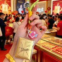 Gold Keyring Pendant: Pure 999 Gold, High-End Souvenir and Gift Item Gold Foil