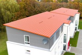 Betoninės čerpės Zanda F+ Monier - BMI Monier  -  Juoda