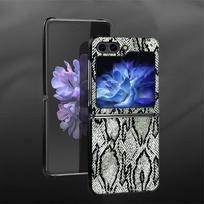 Fashion Snake Skin Case for Samsung Galaxy Flip7 FE Flip5 Z Flip 7 6 5 4 3 Flip4 Flip3 Flip6 Back Phone Cover Funda Galaxy Z Flip4