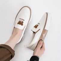 Bear Canvas Shoes Female Student Loafers Versatile Lazy Shoes Flats One Pedal Board Shoes 35 balta