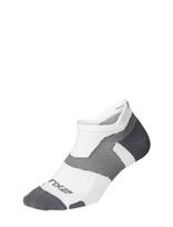 2XU - Vectr Light Cushion No Show Socks - Futbolo kojinės iki kulkšnių - Balta