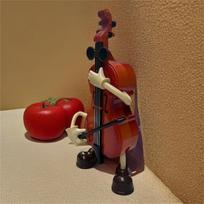 Musicals Cellos Violins Guitar Ornament With Moving Mechanism Clear Melodies Room Decoration CHINA brown