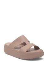 Crocs - Getaway Platform H-Strap - Plokščiapadės basutės - Smėlio