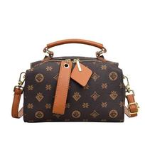 Women's Shoulder Tote Bag High-End Designer Popular One Shoulder Crossbody Bag PU Material