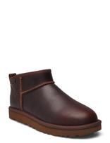 UGG - W Classic Ultra Mini Lthr Regen - Aulinukai plokščiu kulnu - Ruda